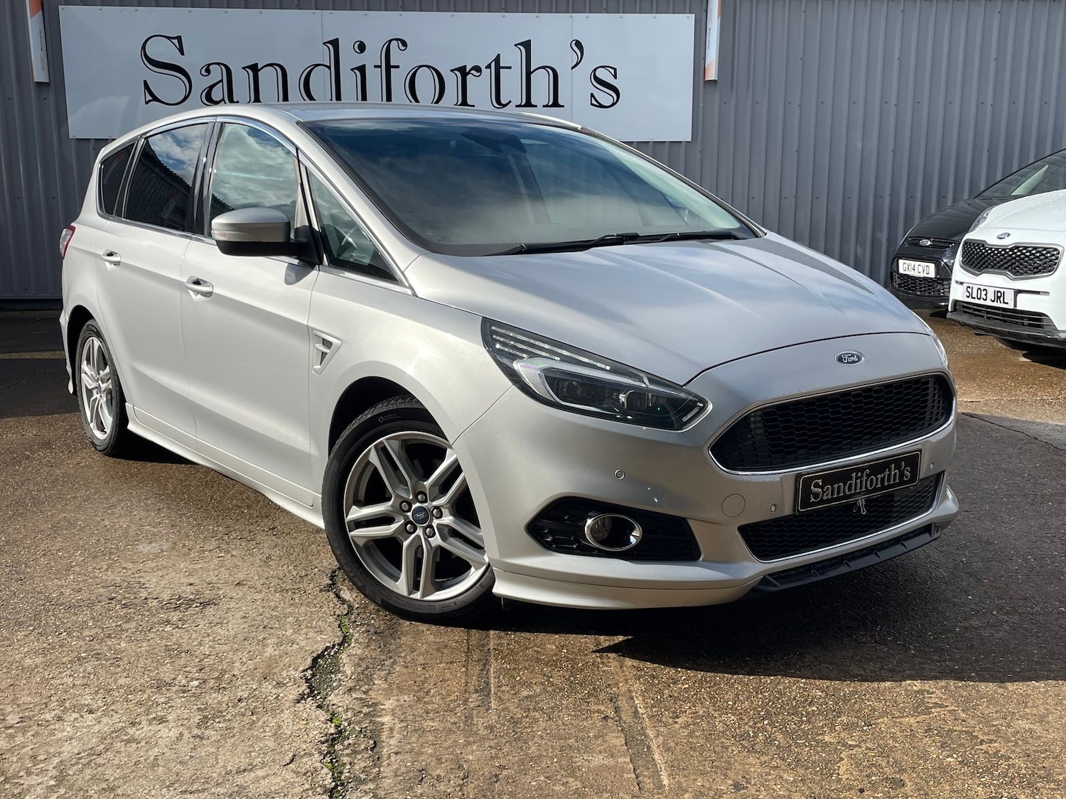 Used Ford S-Max 2017 for sale - 76338680: Photo 1