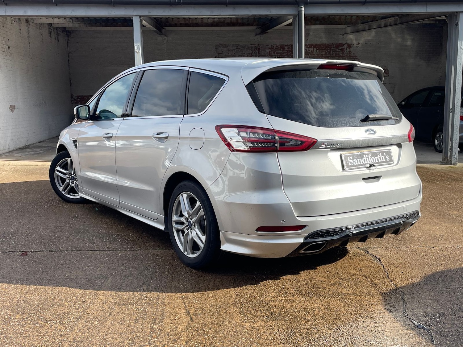 Used Ford S-Max 2017 for sale - 76338680: Photo 21