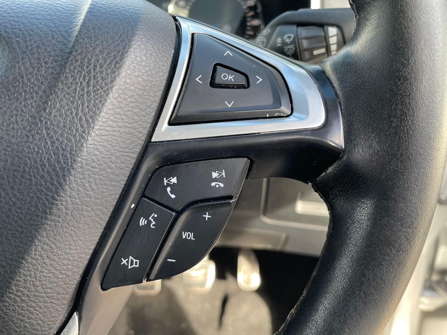 Used Ford S-Max 2017 for sale - 76338680: Photo 32