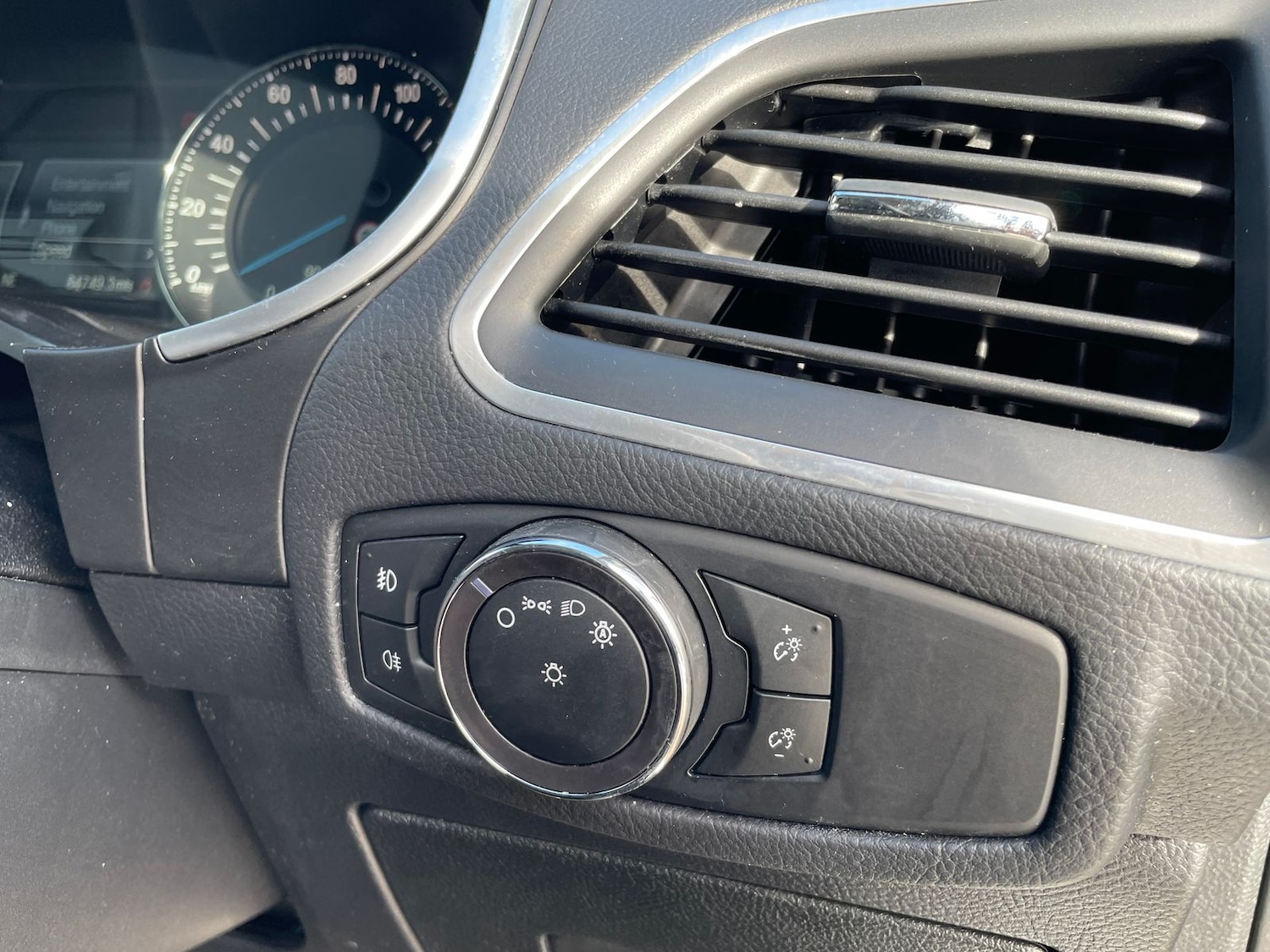 Used Ford S-Max 2017 for sale - 76338680: Photo 34