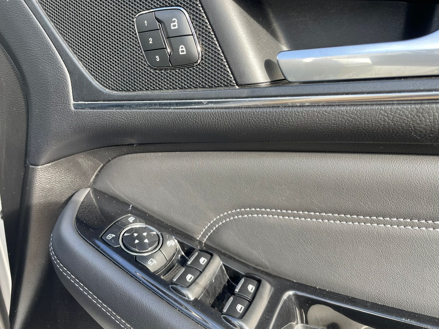 Used Ford S-Max 2017 for sale - 76338680: Photo 35