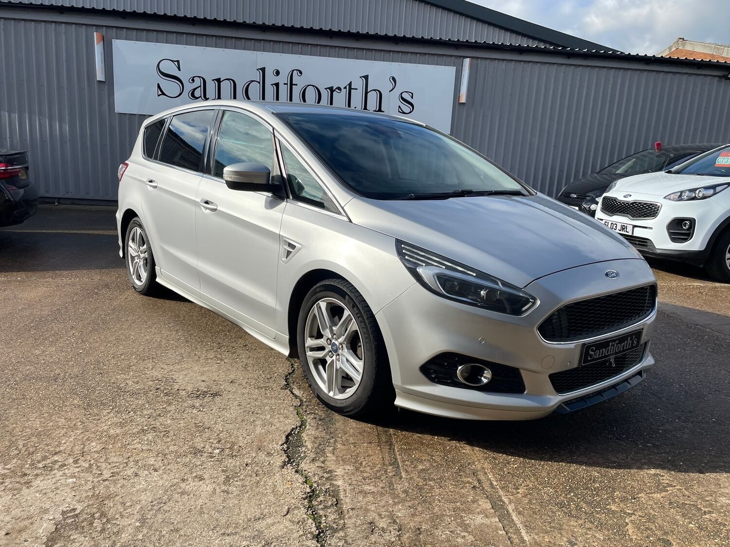 Used Ford S-Max 2017 for sale - 76338680: Photo 42