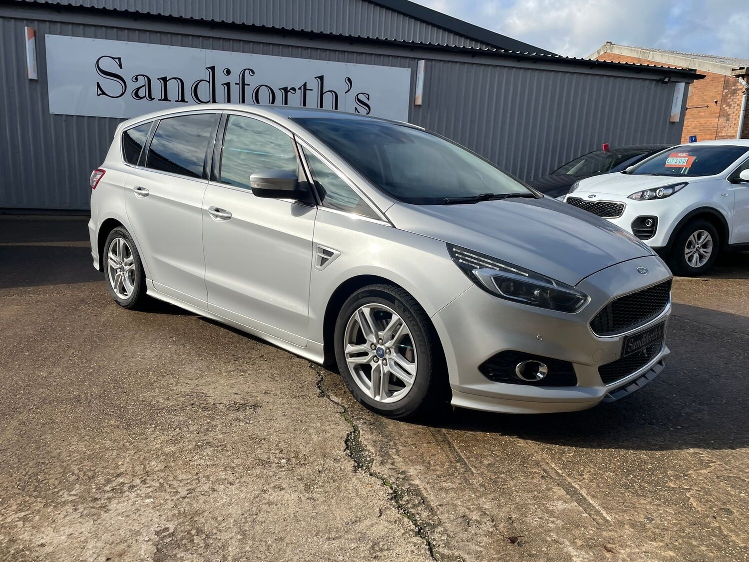 Used Ford S-Max 2017 for sale - 76338680: Photo 43