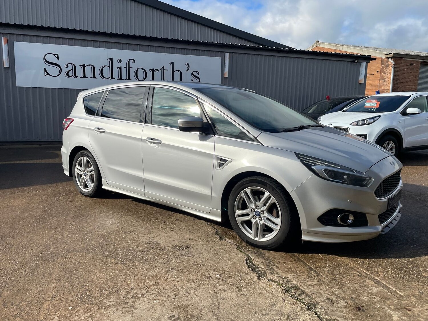 Used Ford S-Max 2017 for sale - 76338680: Photo 44