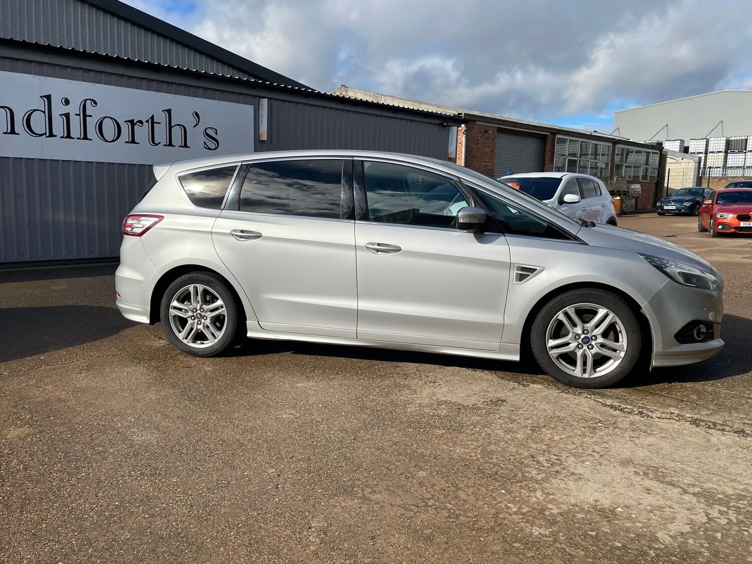 Used Ford S-Max 2017 for sale - 76338680: Photo 47