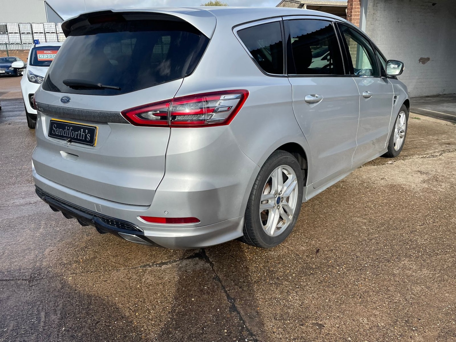 Used Ford S-Max 2017 for sale - 76338680: Photo 57