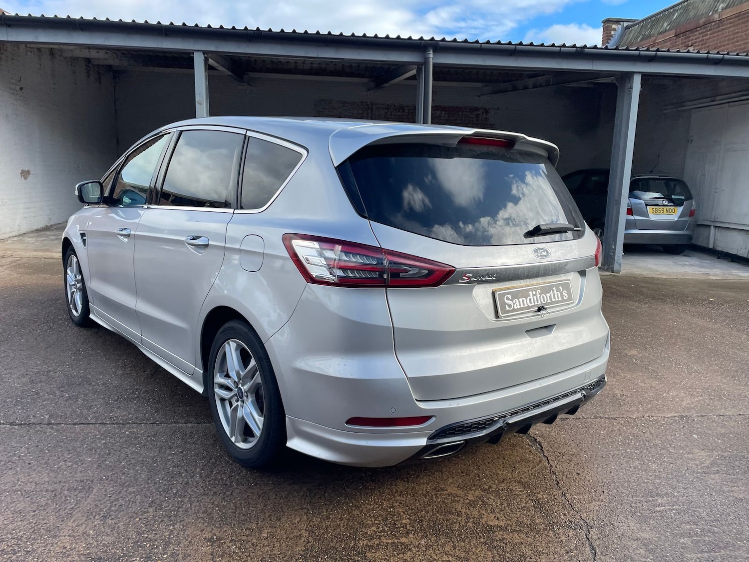 Used Ford S-Max 2017 for sale - 76338680: Photo 64