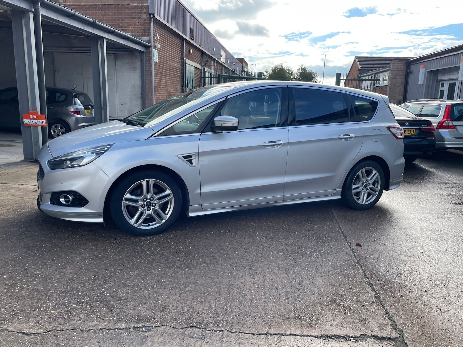 Used Ford S-Max 2017 for sale - 76338680: Photo 71