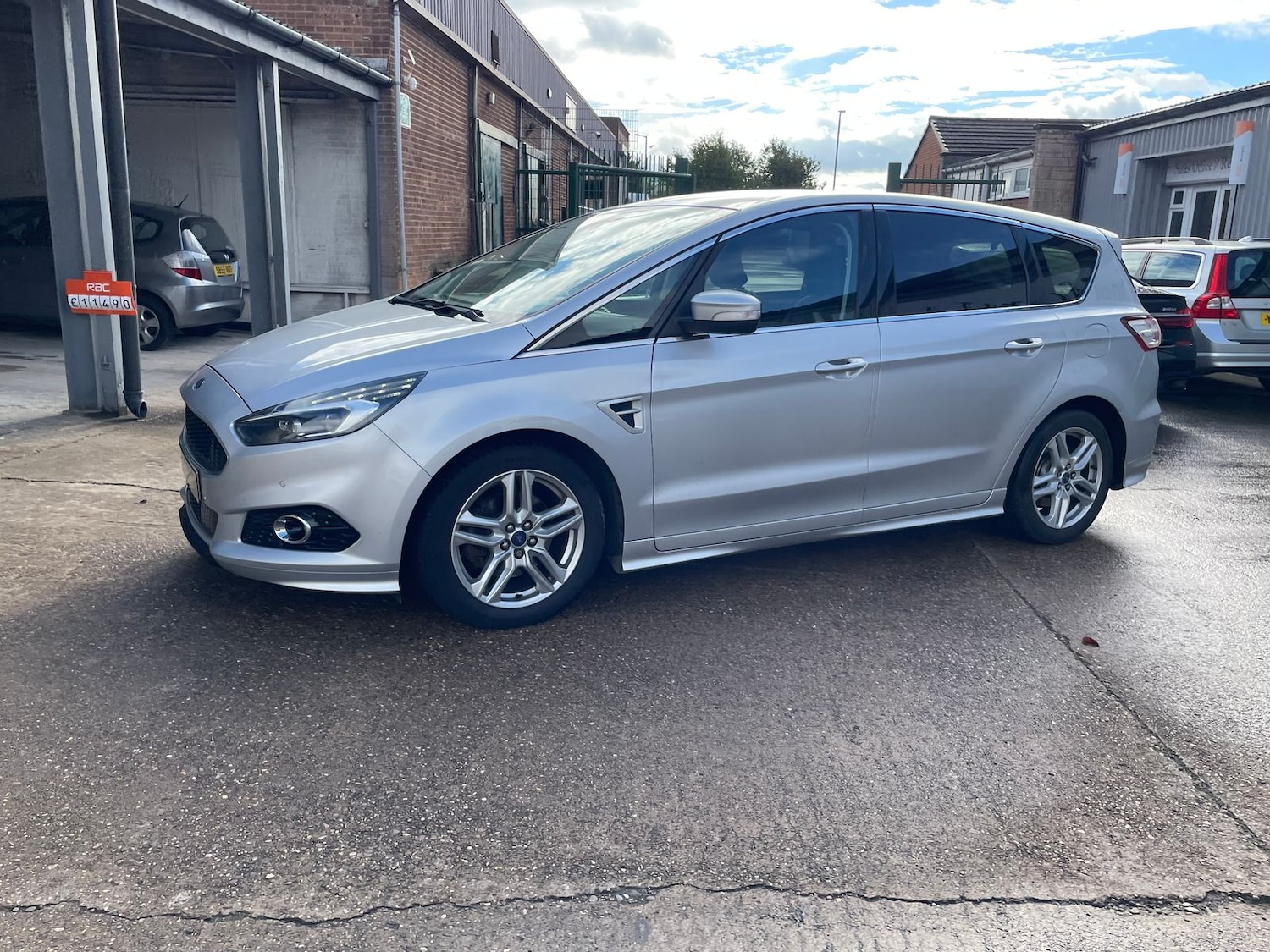 Used Ford S-Max 2017 for sale - 76338680: Photo 72
