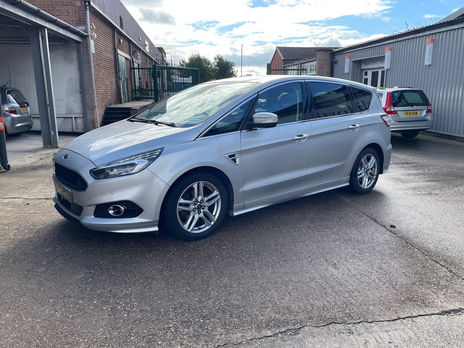 Used Ford S-Max 2017 for sale - 76338680: Photo 73