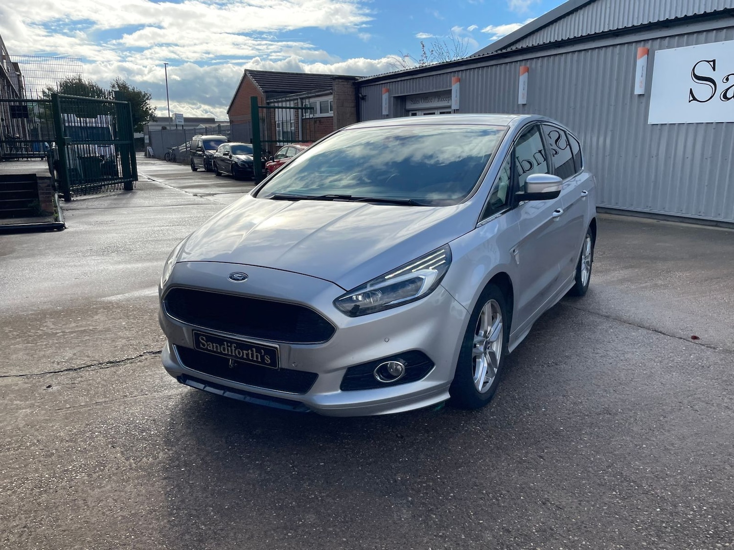 Used Ford S-Max 2017 for sale - 76338680: Photo 76