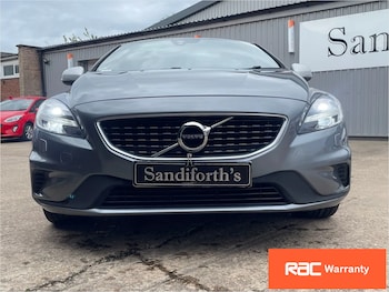 Used Volvo V40 2017 for sale - 75416881: Photo
