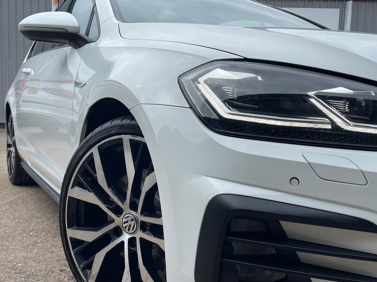 Used Volkswagen Golf 2017 for sale - 76338677: Photo 19