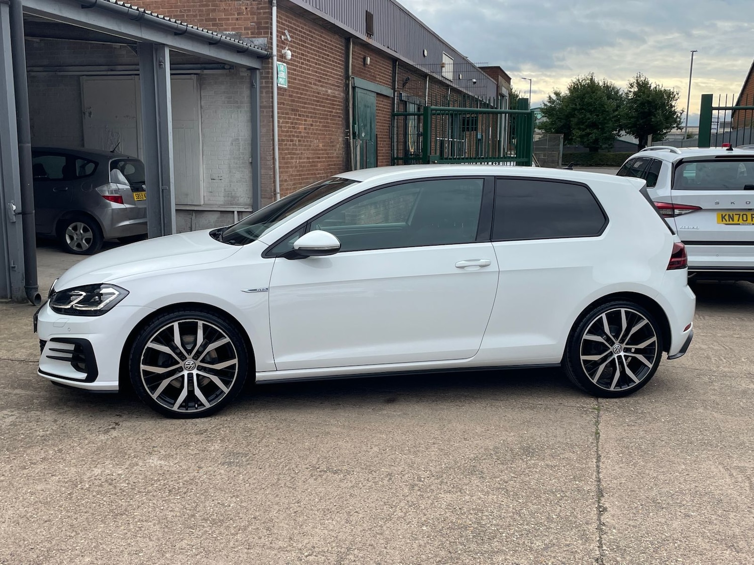 Used Volkswagen Golf 2017 for sale - 76338677: Photo 28