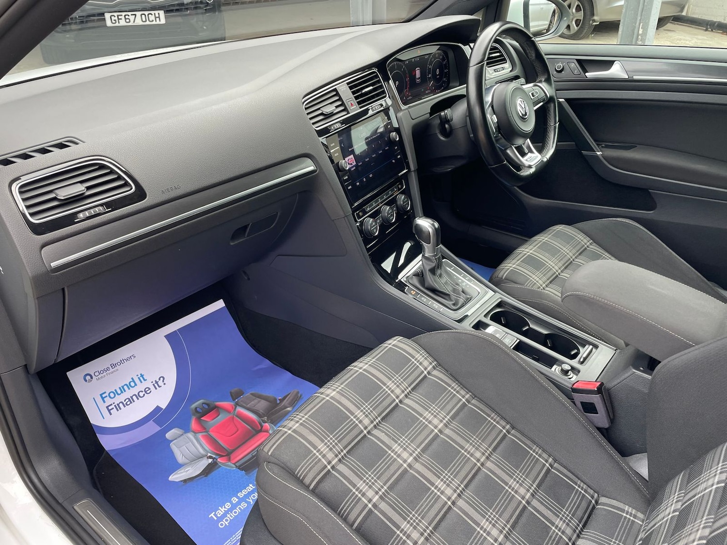 Used Volkswagen Golf 2017 for sale - 76338677: Photo 29