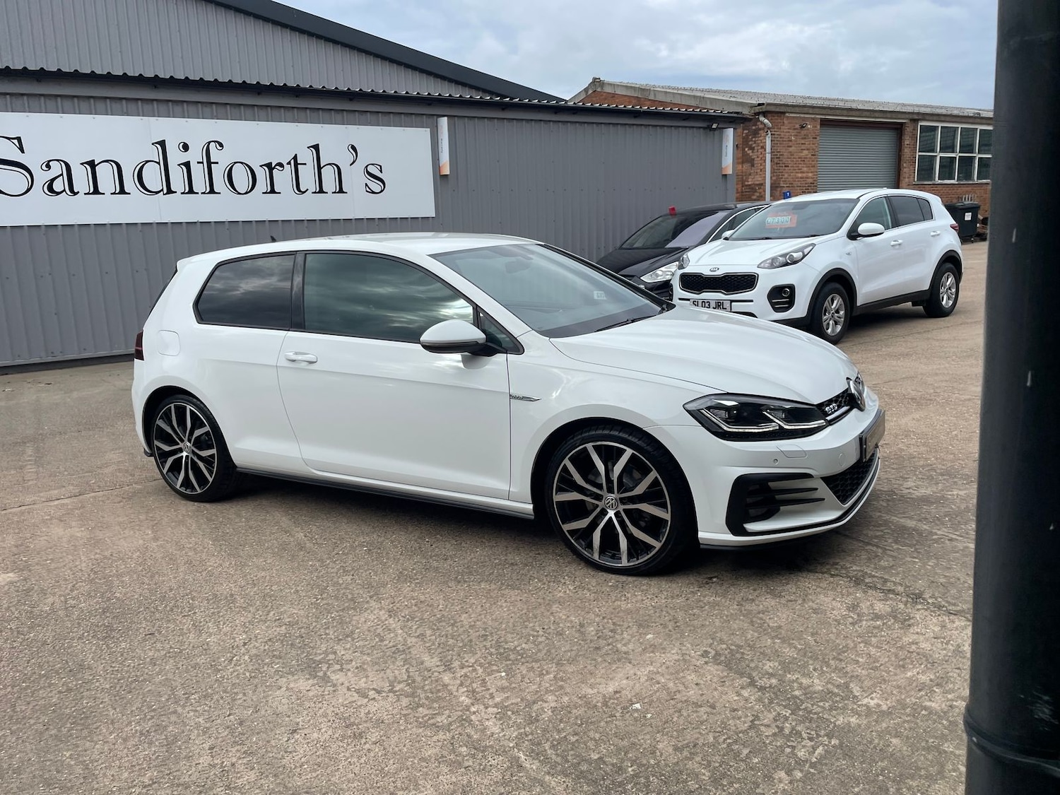 Used Volkswagen Golf 2017 for sale - 76338677: Photo 37
