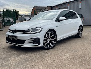 Used Volkswagen Golf 2017 for sale - 76338677: Photo