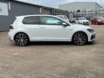 Used Volkswagen Golf 2017 for sale - 76338677: Photo