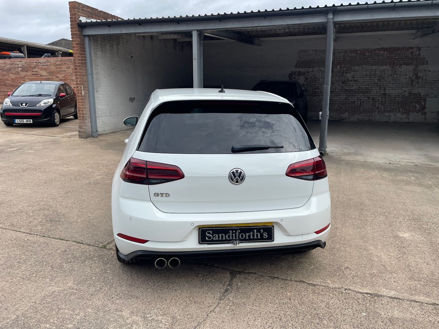 Used Volkswagen Golf 2017 for sale - 76338677: Photo 54