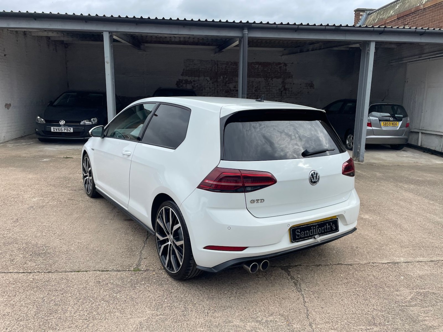 Used Volkswagen Golf 2017 for sale - 76338677: Photo 56