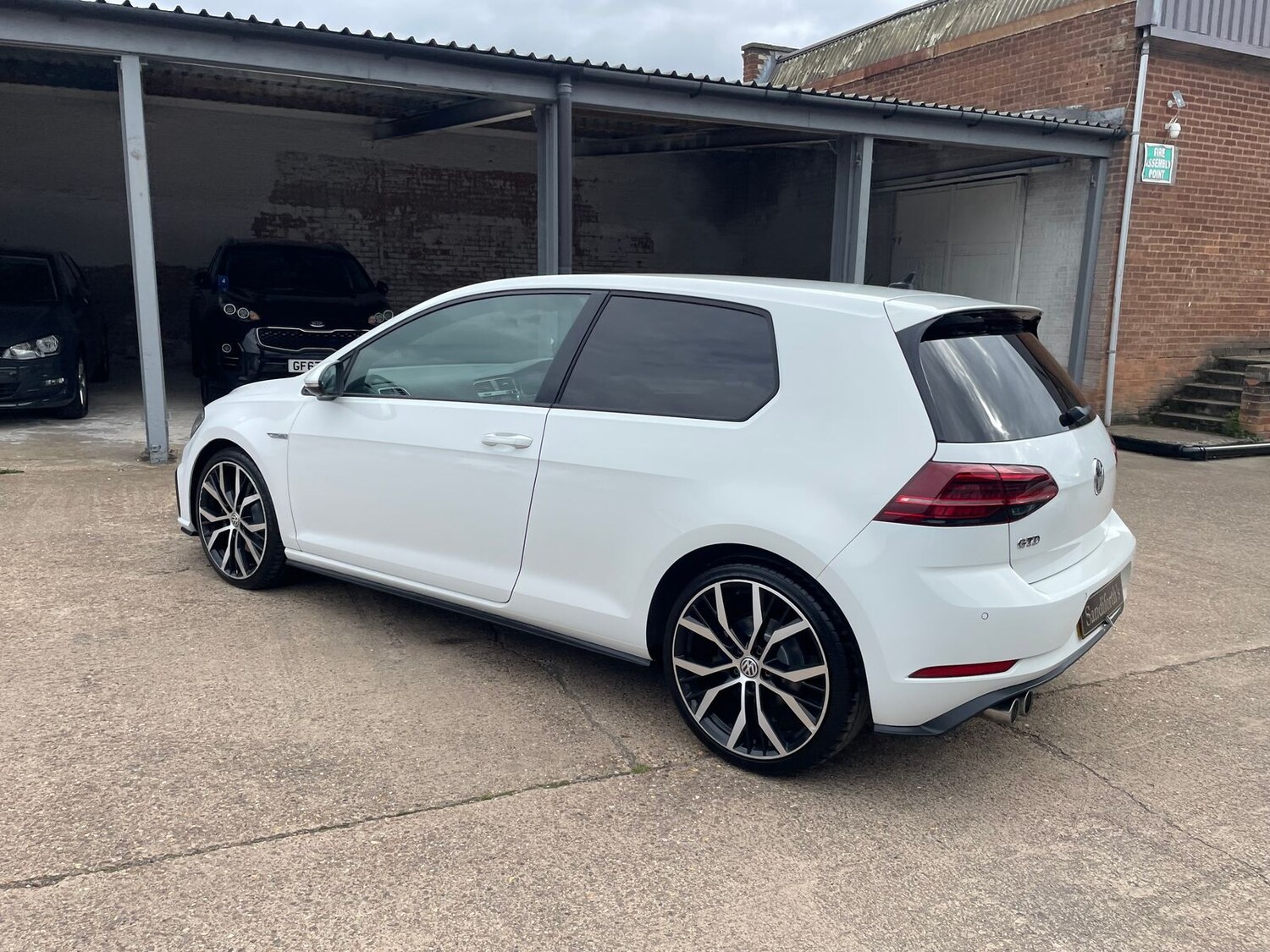 Used Volkswagen Golf 2017 for sale - 76338677: Photo 58