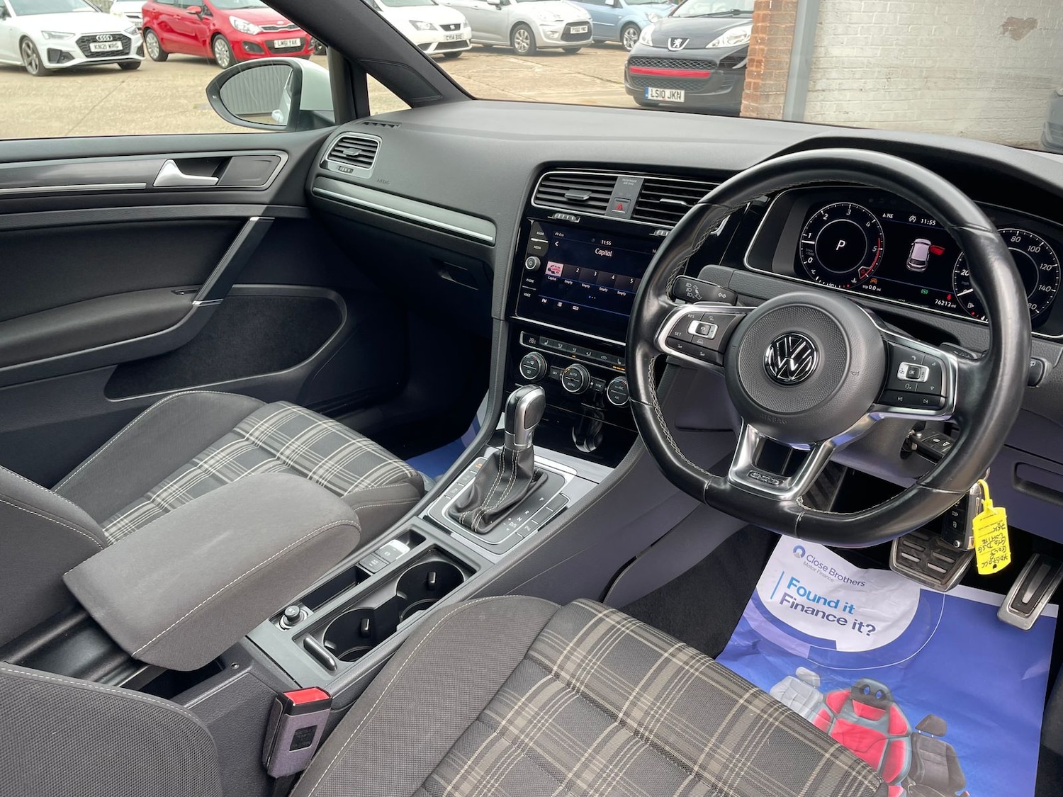 Used Volkswagen Golf 2017 for sale - 76338677: Photo 8