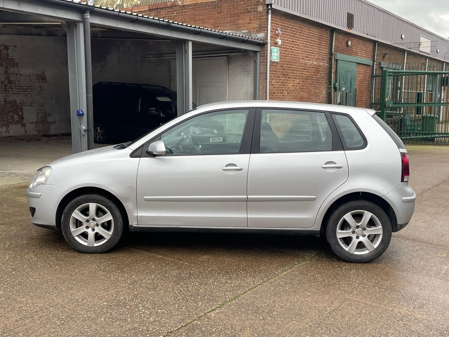 Used Volkswagen Polo 2008 for sale - 77685836: Photo 37