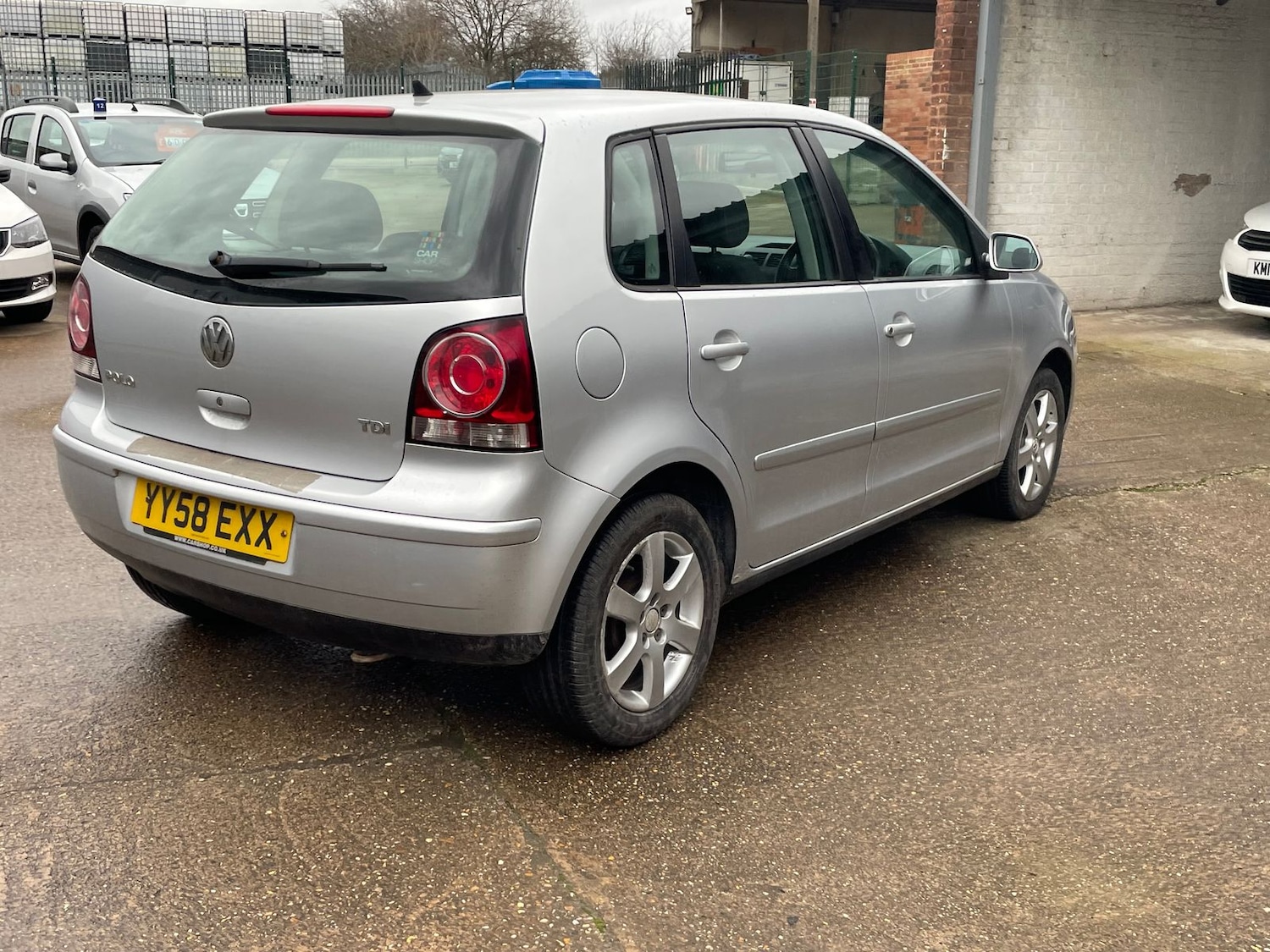 Used Volkswagen Polo 2008 for sale - 77685836: Photo 5
