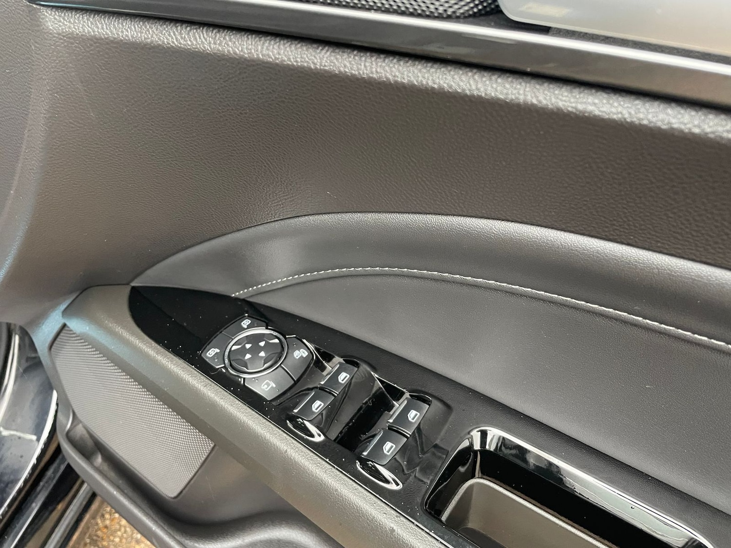 Used Ford Mondeo 2020 for sale - 76826849: Photo 31