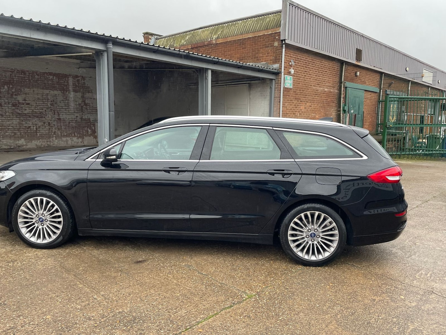 Used Ford Mondeo 2020 for sale - 76826849: Photo 62