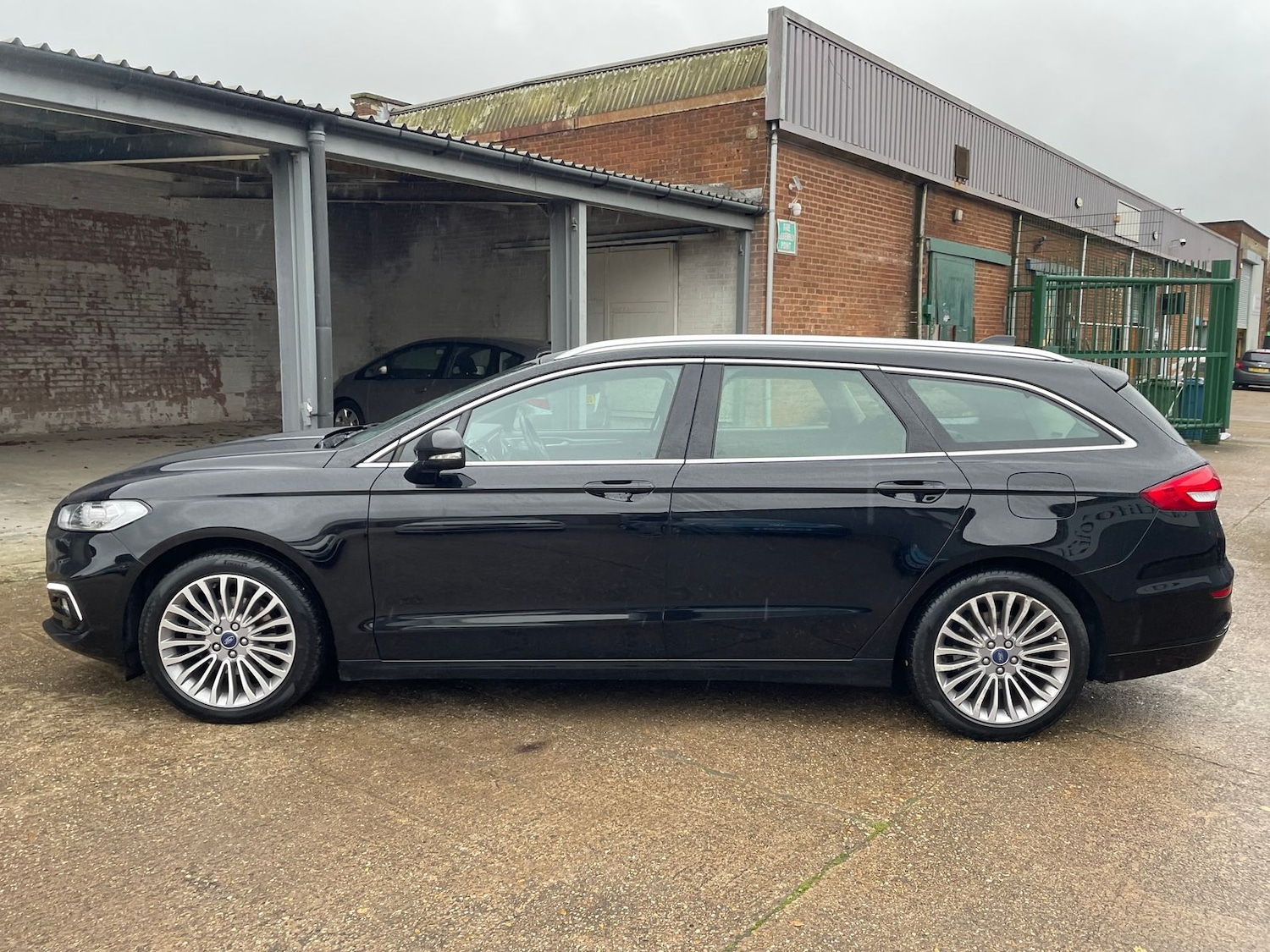 Used Ford Mondeo 2020 for sale - 76826849: Photo 63