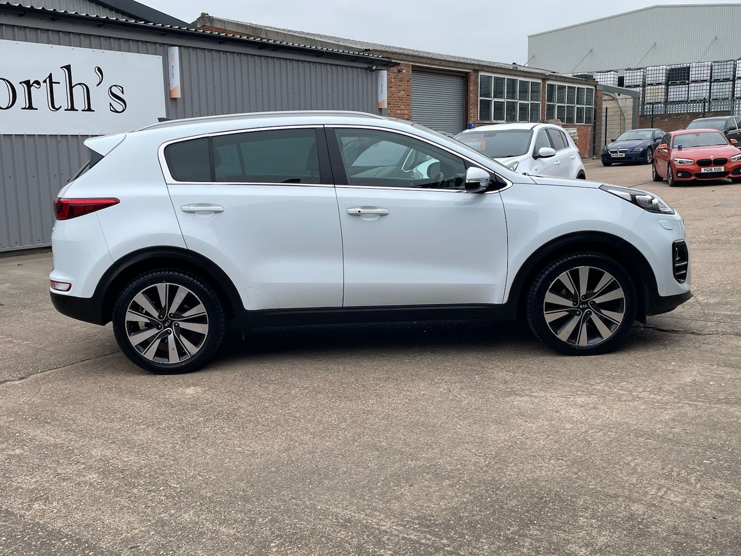 Used Kia Sportage 2017 for sale - 76310070: Photo 4