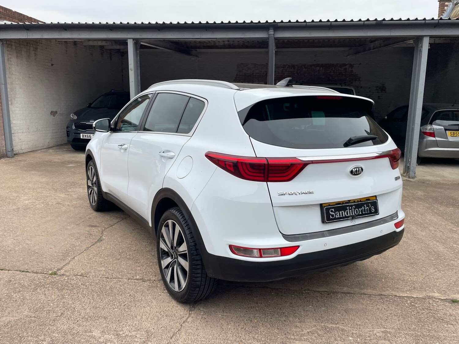 Used Kia Sportage 2017 for sale - 76310070: Photo 62