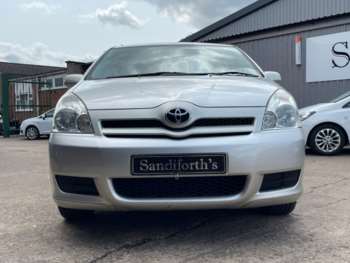Used Toyota Corolla Verso 2005 for sale - 74889869: Photo