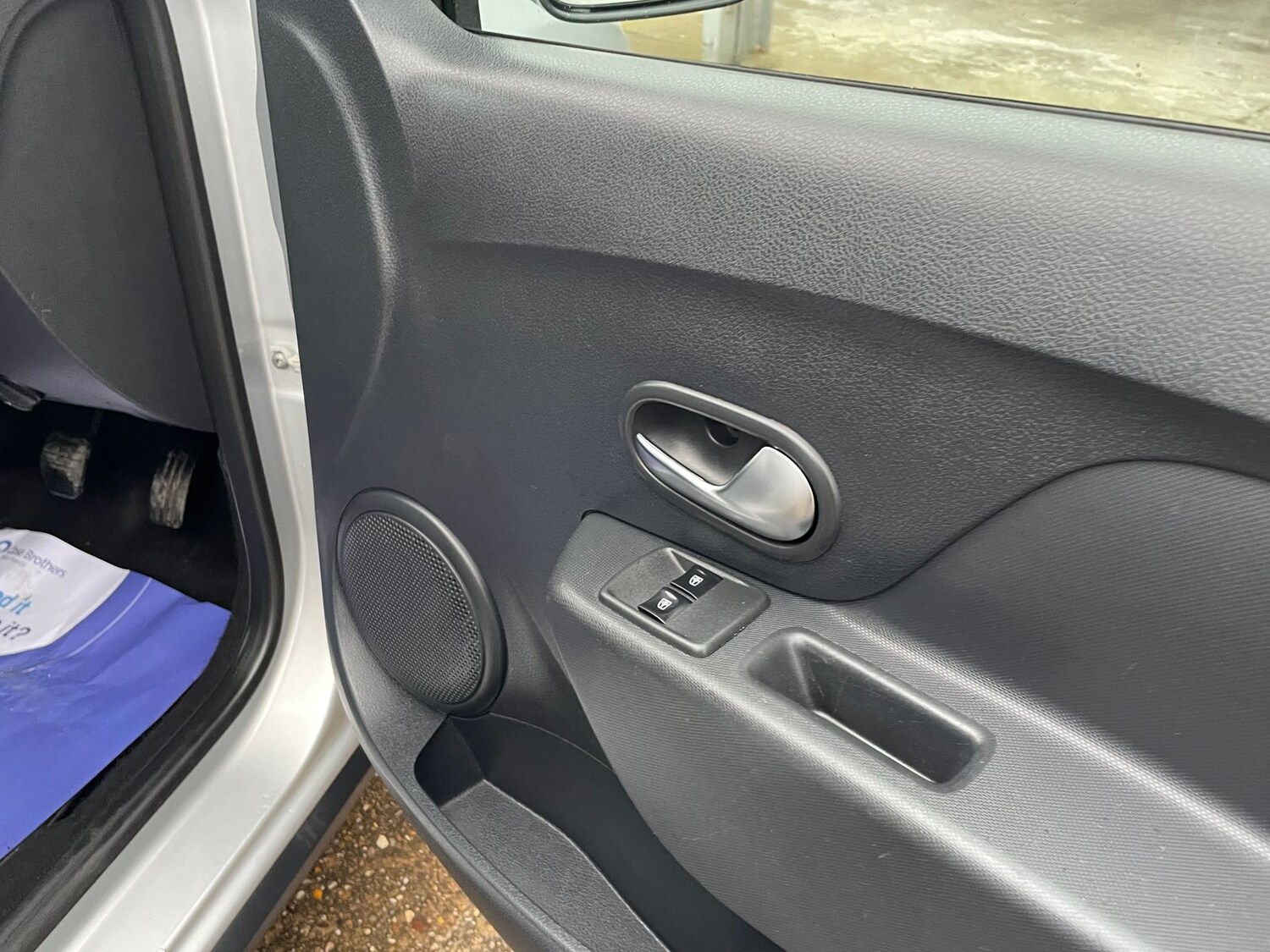 Used Dacia Sandero Stepway 2017 for sale - 77539968: Photo 11