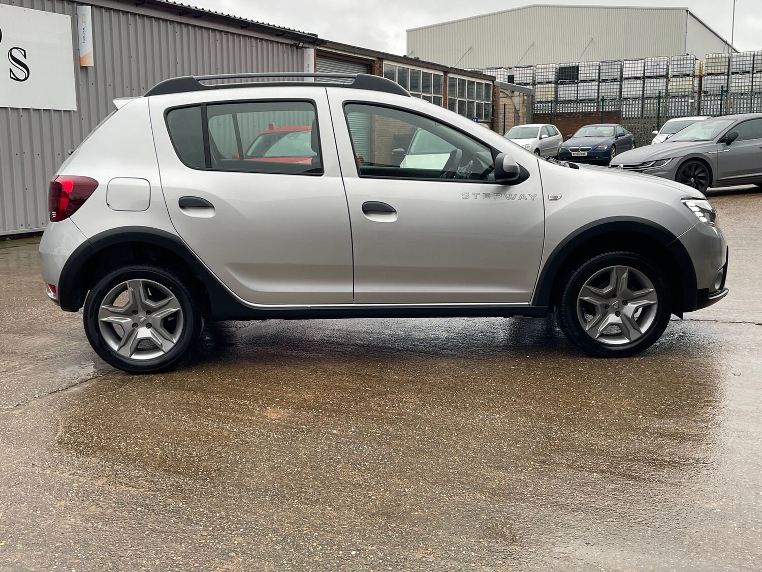Used Dacia Sandero Stepway 2017 for sale - 77539968: Photo 22