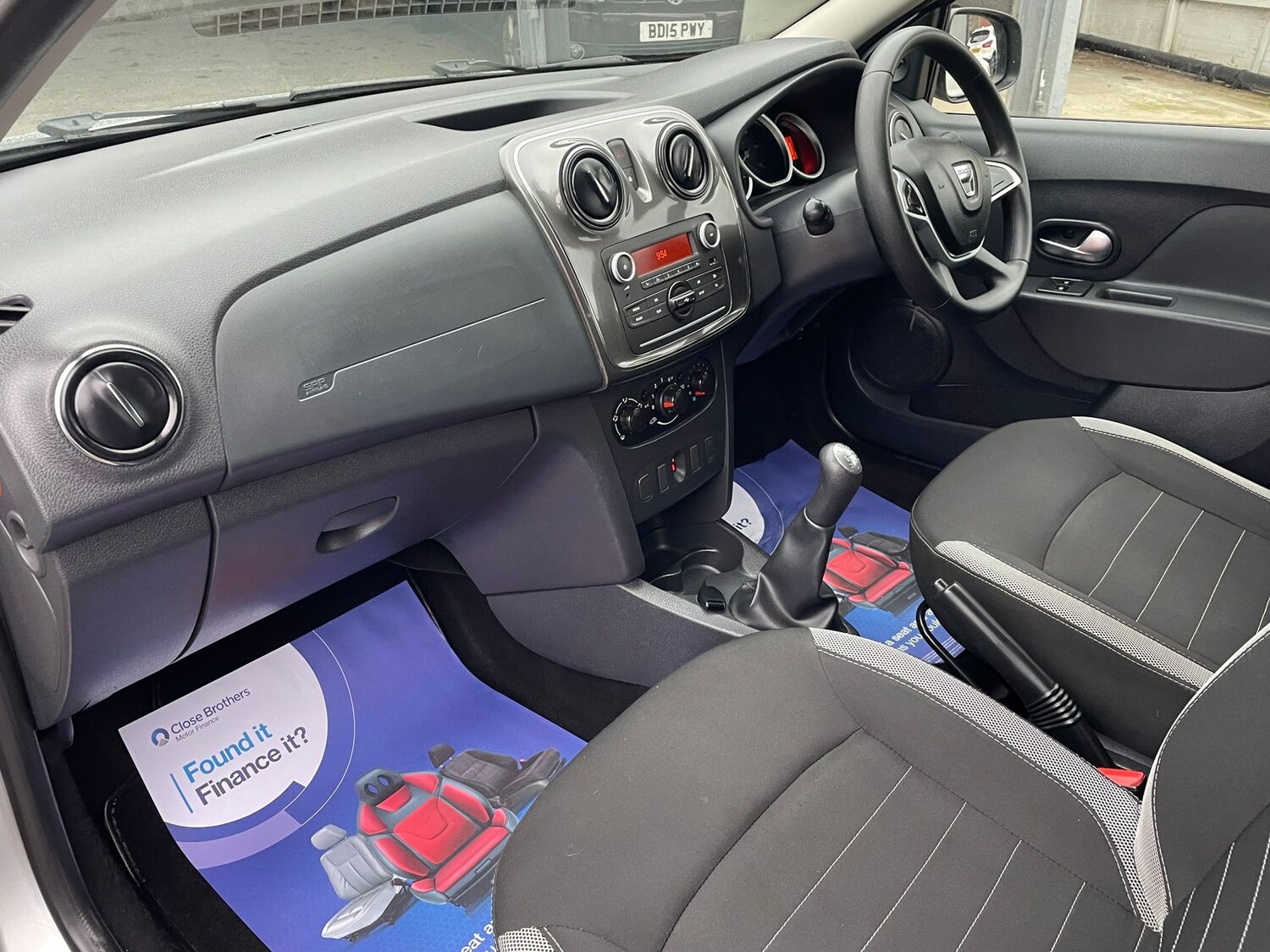 Used Dacia Sandero Stepway 2017 for sale - 77539968: Photo 26