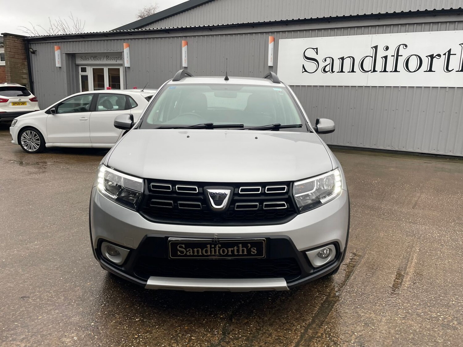 Used Dacia Sandero Stepway 2017 for sale - 77539968: Photo 28
