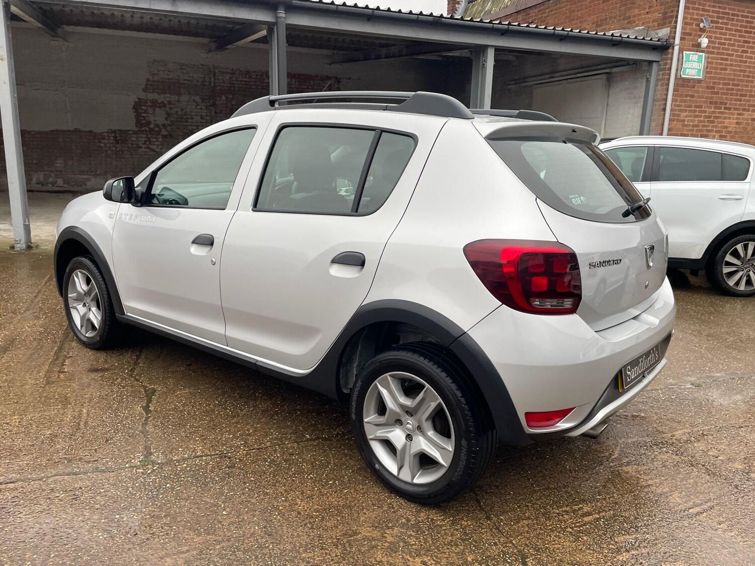Used Dacia Sandero Stepway 2017 for sale - 77539968: Photo 48