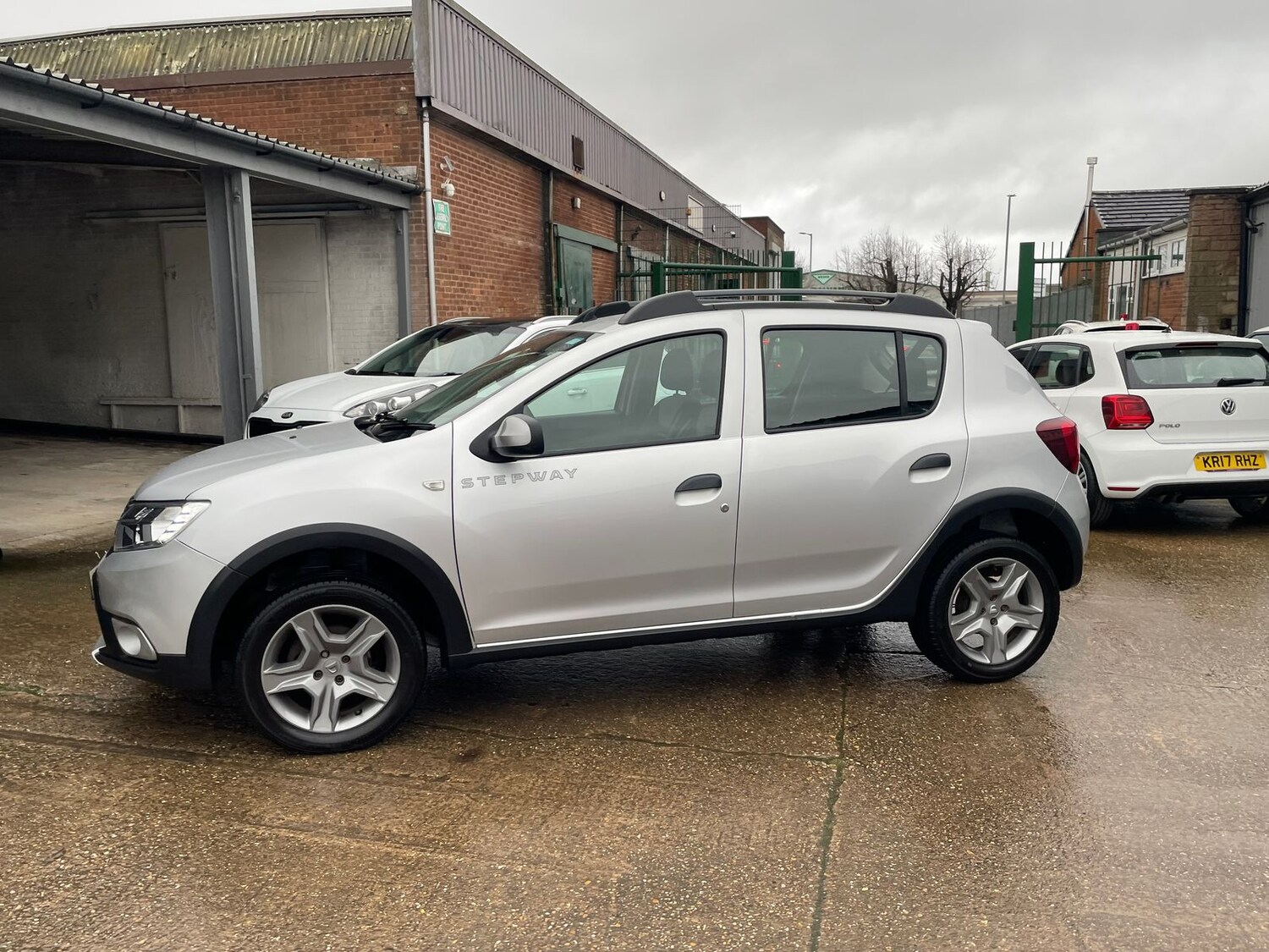 Used Dacia Sandero Stepway 2017 for sale - 77539968: Photo 54