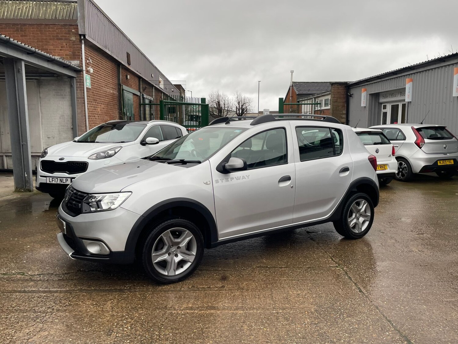 Used Dacia Sandero Stepway 2017 for sale - 77539968: Photo 56