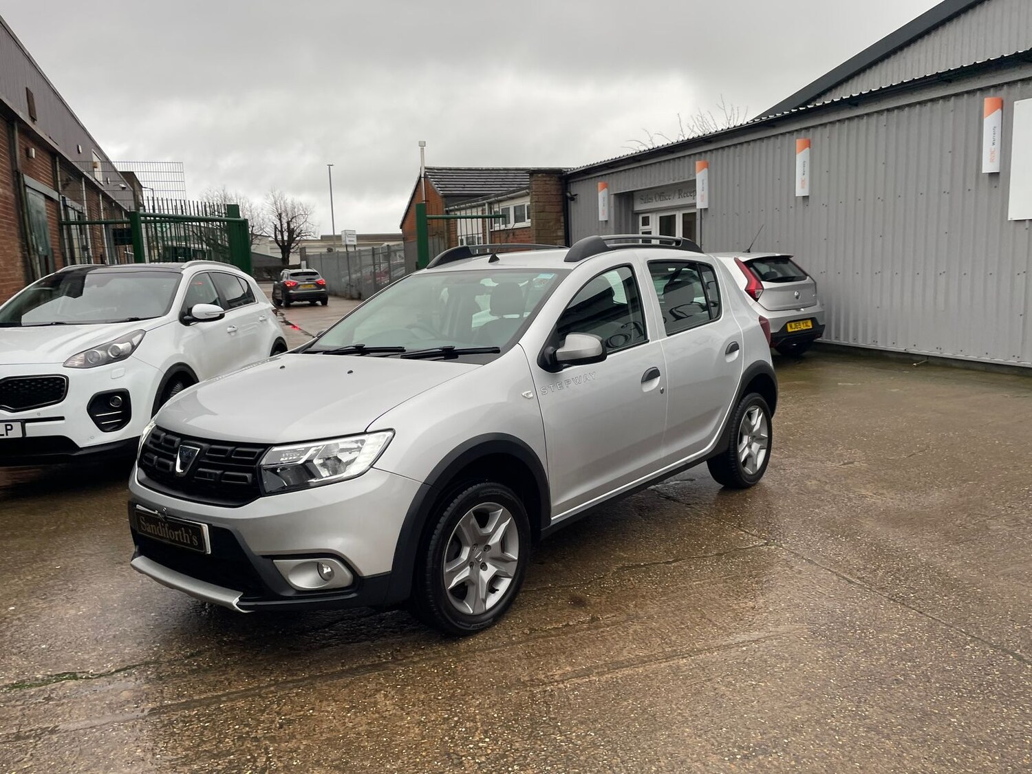 Used Dacia Sandero Stepway 2017 for sale - 77539968: Photo 58