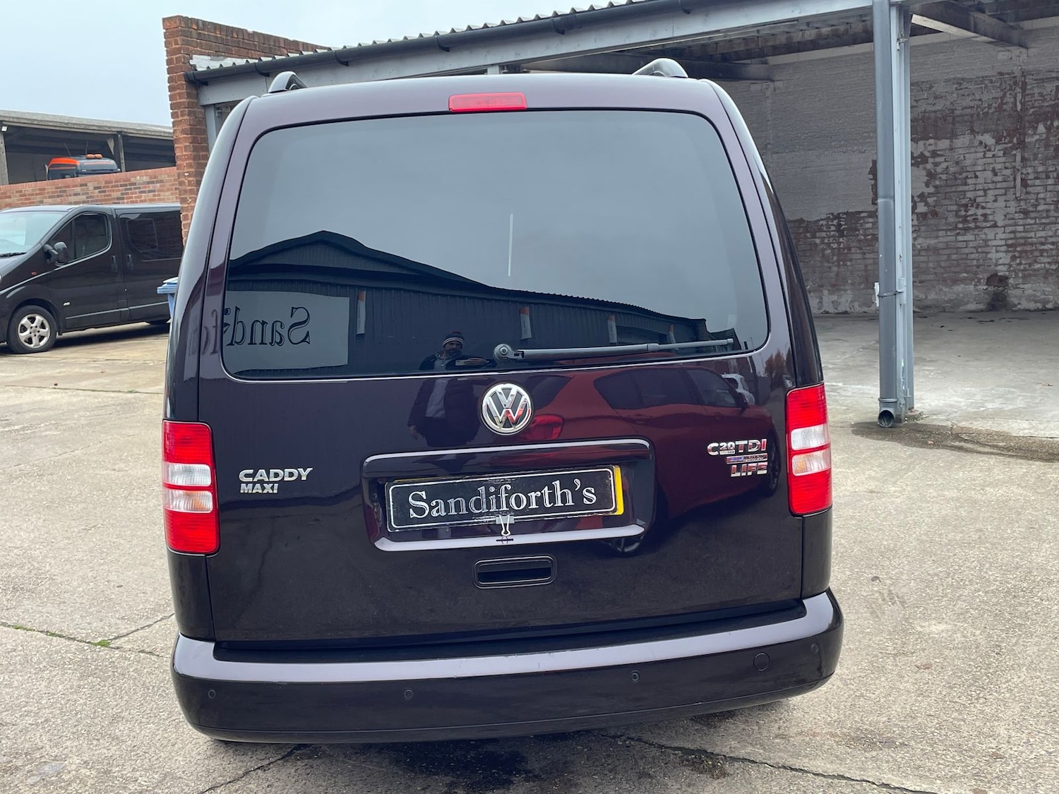 Used Volkswagen Caddy Maxi Life 2015 for sale - 76514677: Photo 24