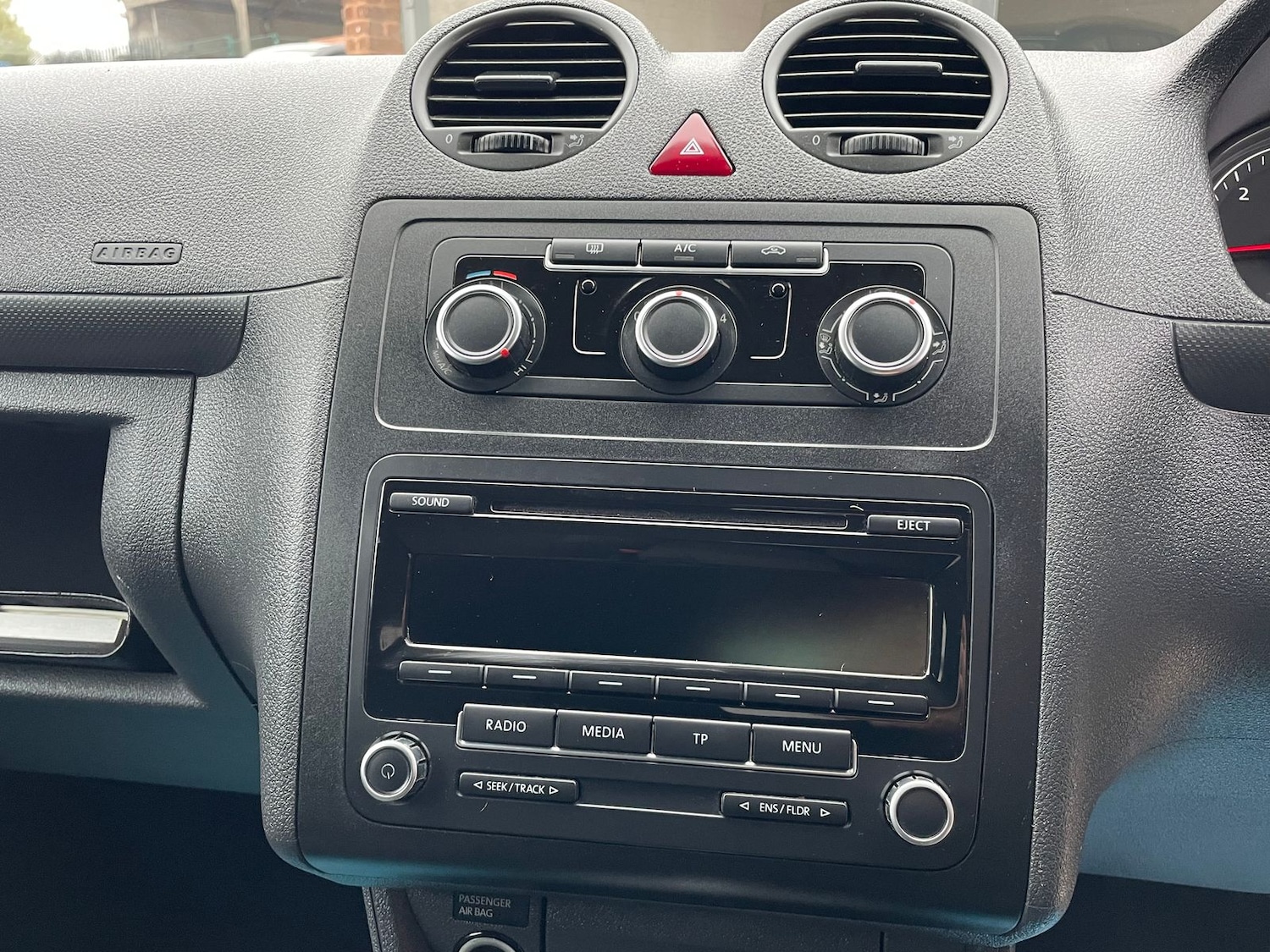 Used Volkswagen Caddy Maxi Life 2015 for sale - 76514677: Photo 31