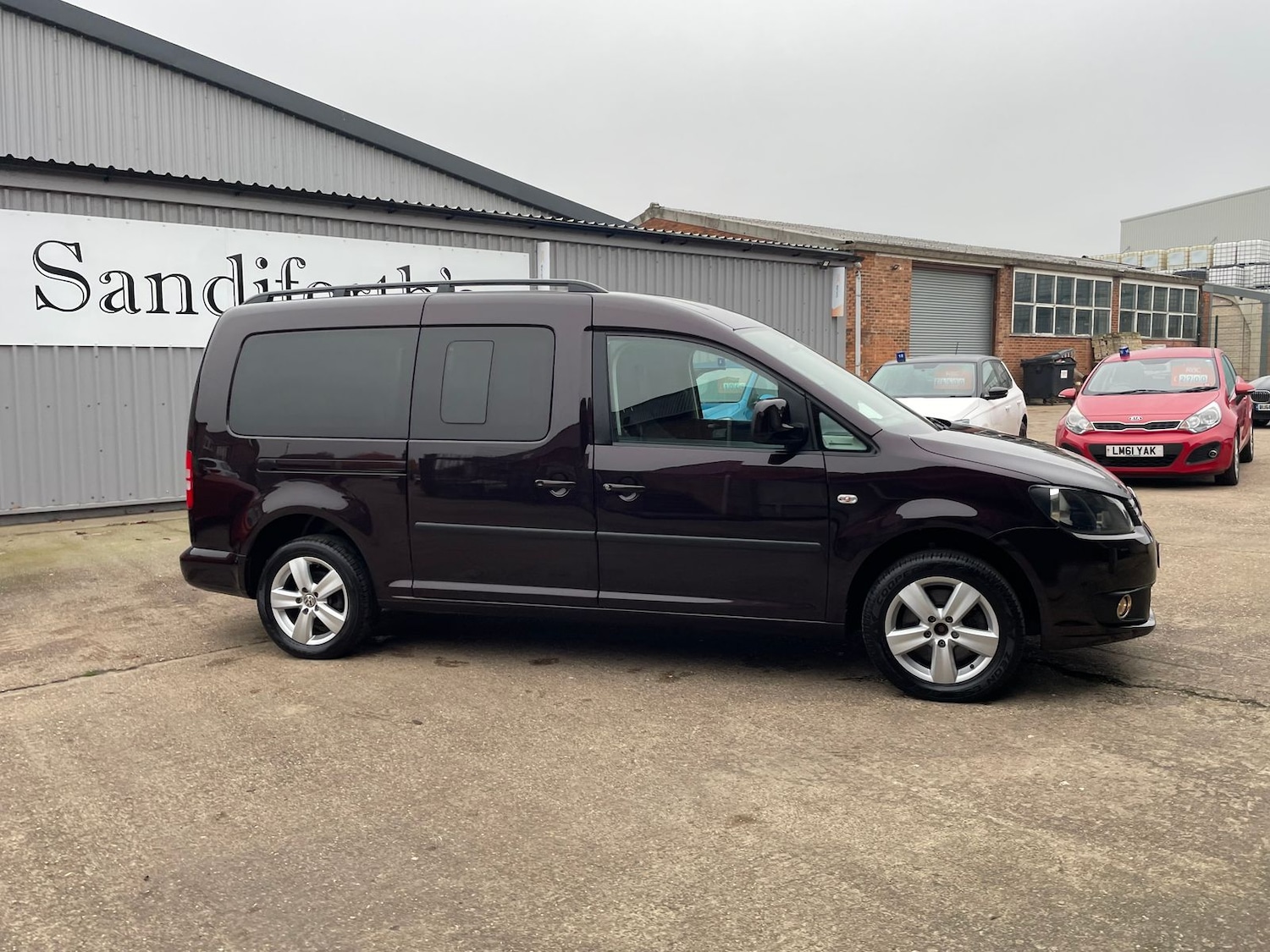 Used Volkswagen Caddy Maxi Life 2015 for sale - 76514677: Photo 42