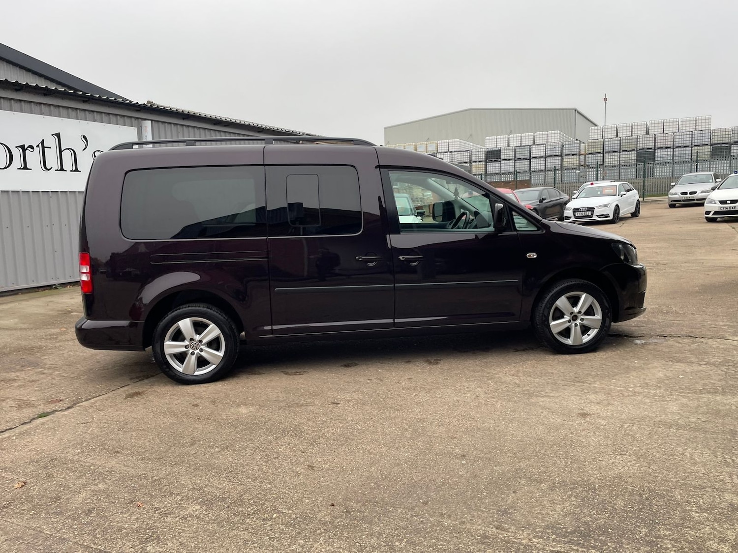 Used Volkswagen Caddy Maxi Life 2015 for sale - 76514677: Photo 45