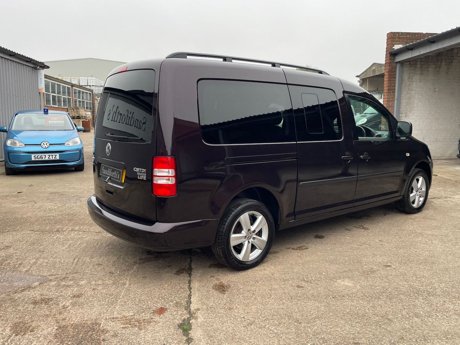 Used Volkswagen Caddy Maxi Life 2015 for sale - 76514677: Photo 50