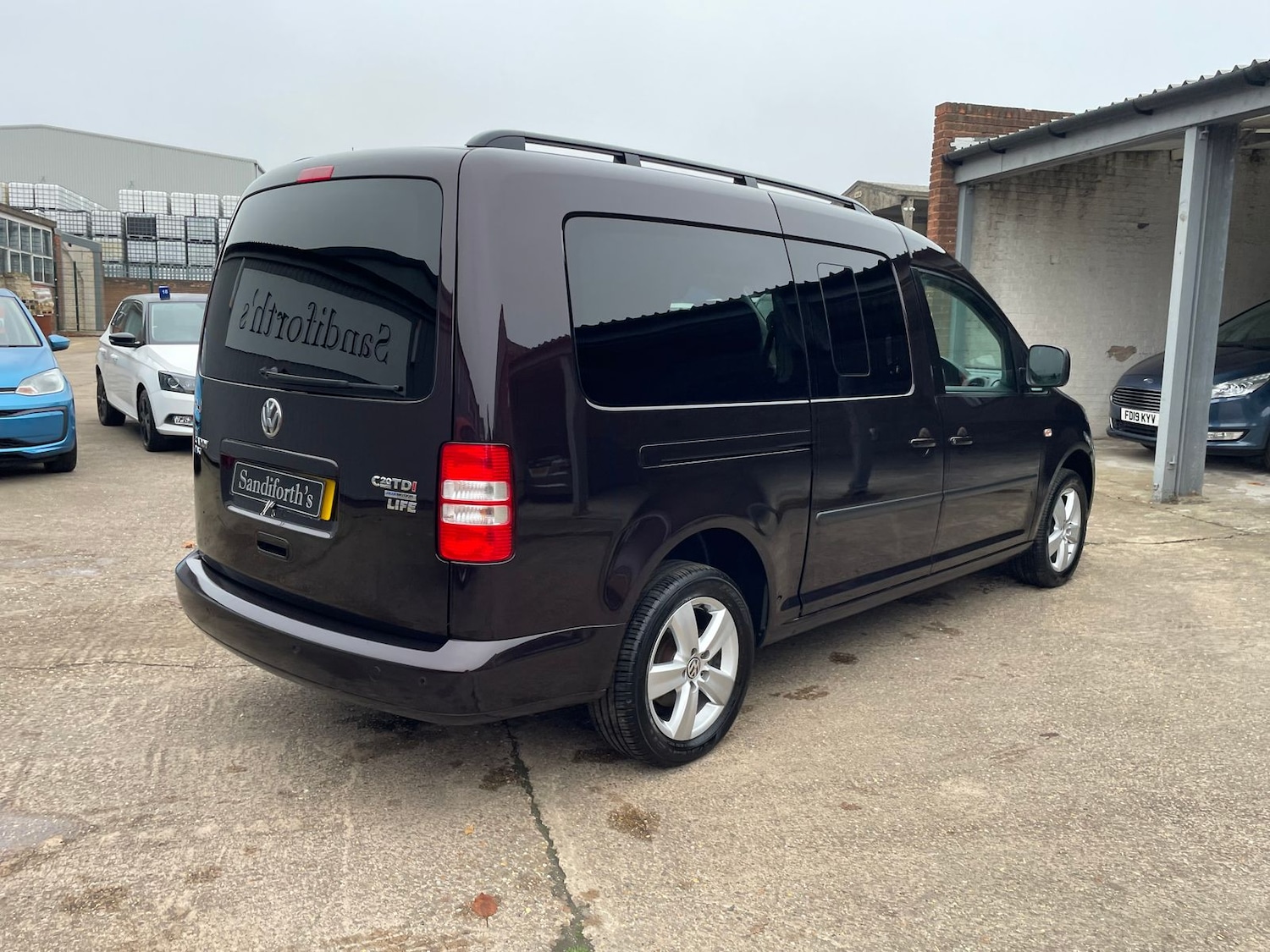 Used Volkswagen Caddy Maxi Life 2015 for sale - 76514677: Photo 51