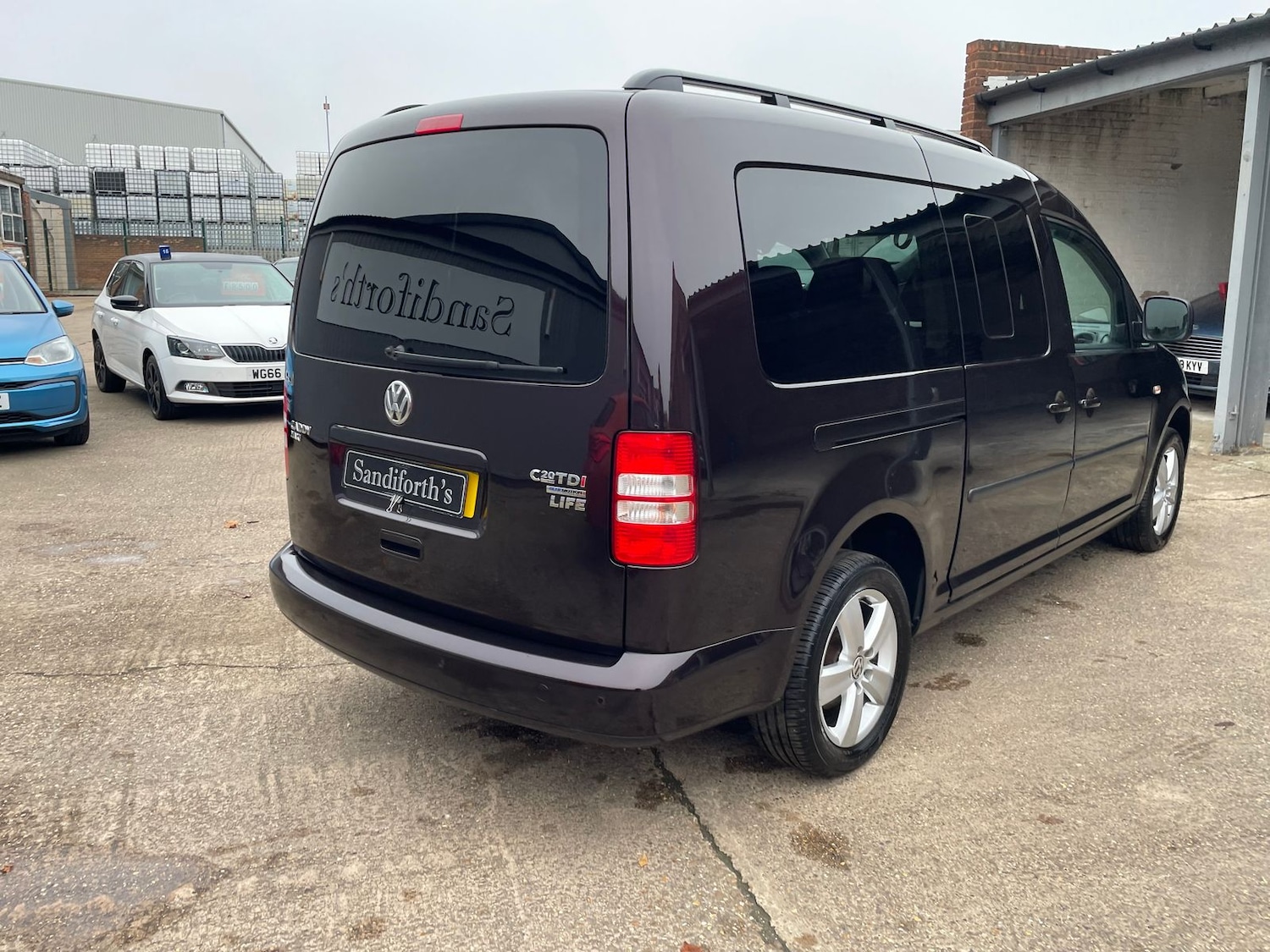 Used Volkswagen Caddy Maxi Life 2015 for sale - 76514677: Photo 52