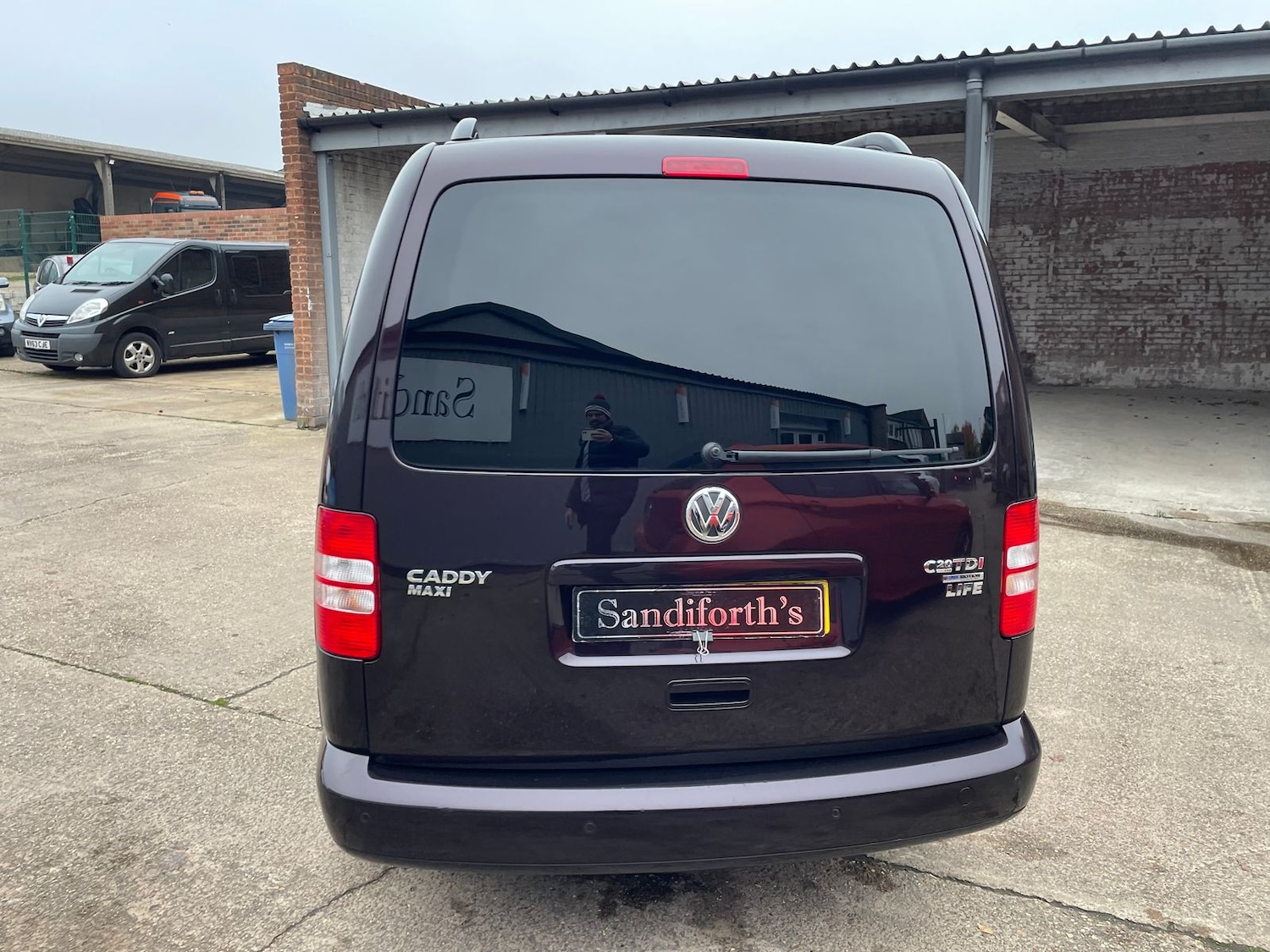 Used Volkswagen Caddy Maxi Life 2015 for sale - 76514677: Photo 55